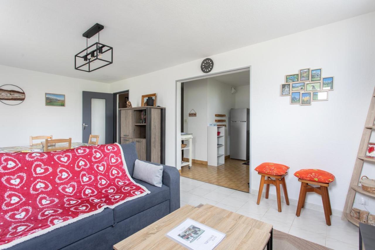 Les Arolles - Appartement Vue Sur La Montagne Сен-Леже-ле-Мелез Экстерьер фото